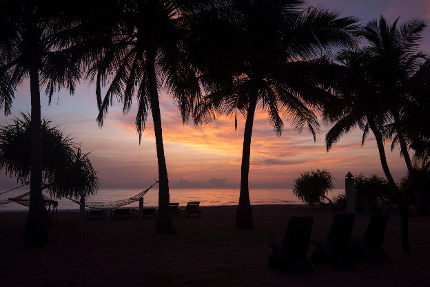 Sunrise at Nilaveli Beach, Trincomalee, Sri Lanka