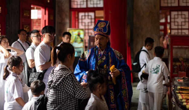 Sun-Moon Lake, Taiwan: Ceremony at Wenwu Temple