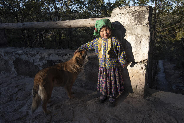 Little girl in Areponapuchi, Chihuahua