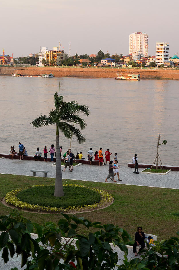 Tonle Sap river in Phnom Penh downtown