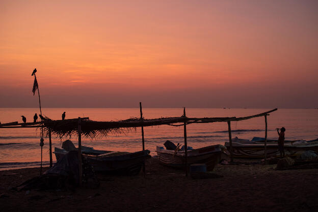 Kumpurupiddi Beach, Sri Lanka: Sunrise at fishers' village